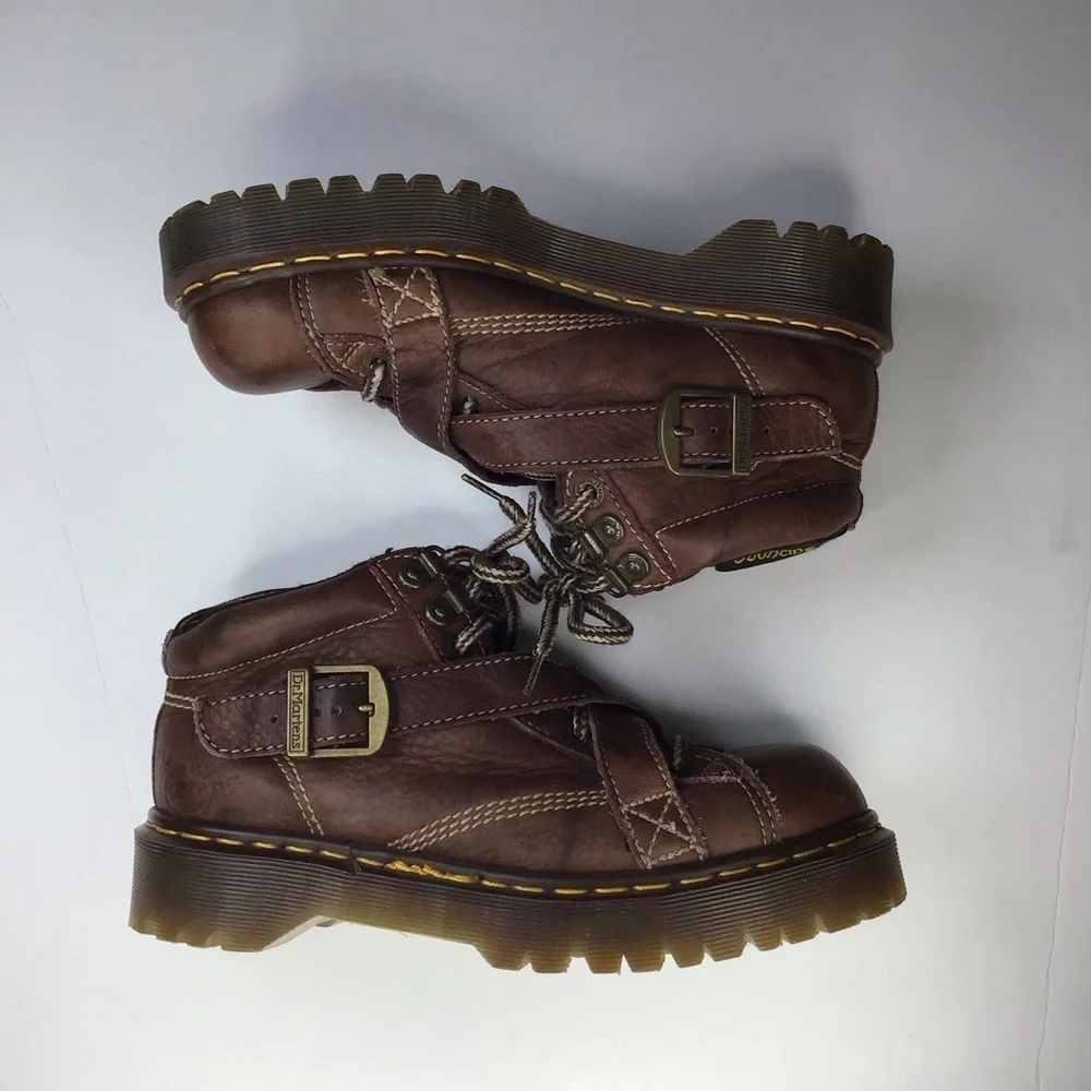Vintage Made in England 9946 Doc Marten Brown Leather Criss Cross Boots Size 7.